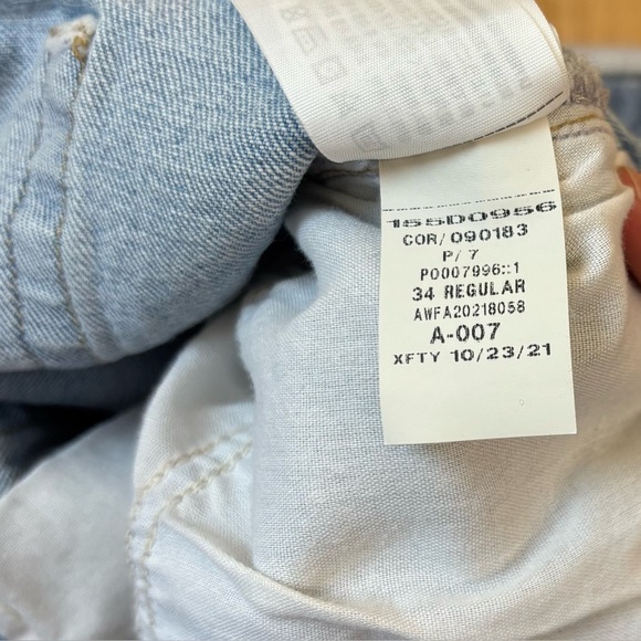 Abercrombie & Fitch The Dad High Rise Jeans Size 34 Lightwash Crossover Waist - Picture 6 of 7